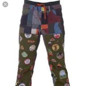 NEVER WORN BURTON SNOWBOARD PANTS SIZE SMALL